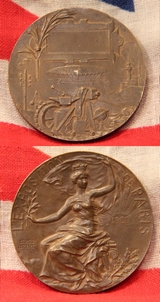 Bronze L'Exposition de Paris 1900 Commemorative Medal;
