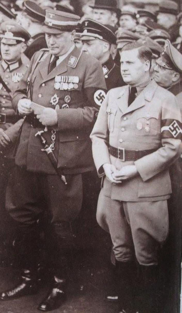 An Early WW2 Original German 1933 Pattern SA Sturmabteilung {Storm Troopers} Dagger by Karl Tiegel. RZM Maker Code Numbered M7/81/40