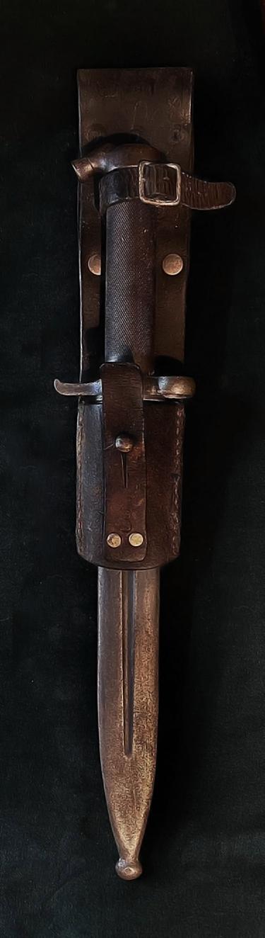 Swedish M1896 Mauser Bayonet, Knife Bayonet for Use on the 6.5 mm. m/1896 Swedish Mauser rifle. The M/1896 Bayonet Was Also Used With the M/1938 Short Rifle and AG42b Ljungmann Self-Loading Rifle During WW2