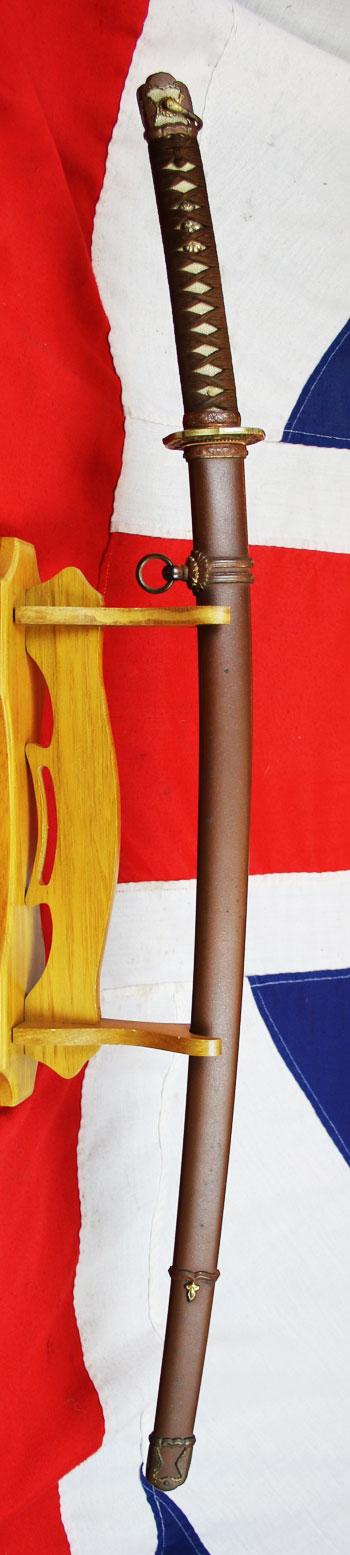 Magnificent Near Mint Gendaito, WW2 Officer's Sword By A Jo-Jo Saku (Above-Superior Work) Highly Ranked Traditional Sword Maker in The Tosho Banzuke 刀匠番附 That Was Published for 1941. Signed: Chikuzen Fukuoka Ju Moritsugu Norisada Saku Kore