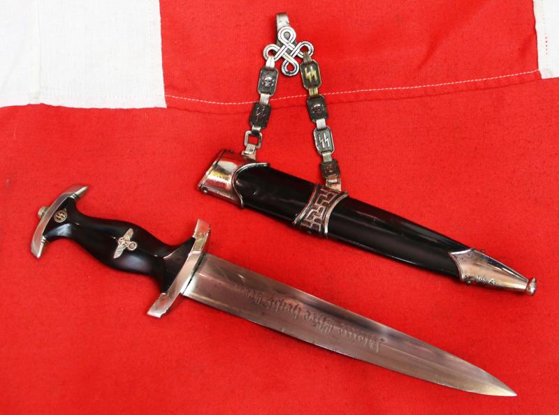 A Most Rare And Highly Collectable The Chained 1936 SS-Ehrendolch (