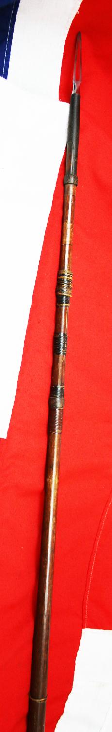 Early Samurai 袋槍 Fukuro-Yari, Helmet & Armour Piercing Grade Of Incredible Power Despite Its Size Circa 1336 to 1500. Triple Equilateral Graduating Blade with Red Lacquer Decorated Horimono Bo-Hi To Each Blade Face & Complete With Its Original Pole Haft