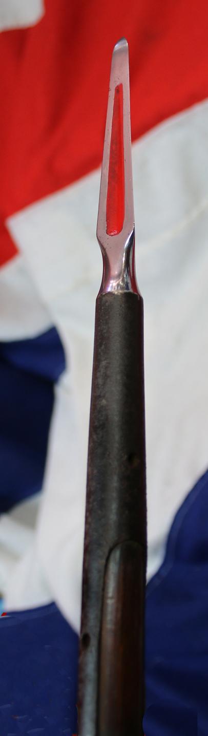 Early Samurai 袋槍 Fukuro-Yari, Helmet & Armour Piercing Grade Of Incredible Power Despite Its Size Circa 1336 to 1500. Triple Equilateral Graduating Blade with Red Lacquer Decorated Horimono Bo-Hi To Each Blade Face & Complete With Its Original Pole Haft