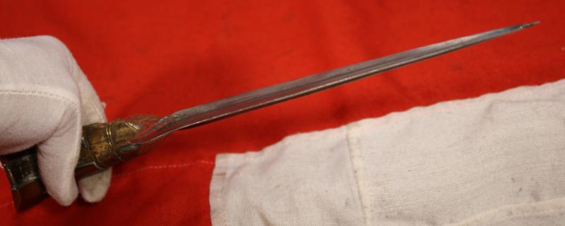 A Most Attractive Antique Afghan Khyber Knife, Pesh Kabz or Choora, With Amber Hilt and Fine Armour Piercing Blade. Almost The Pair To the Example Donated To the British Museum By HRH Prince Richard Duke of Gloucester