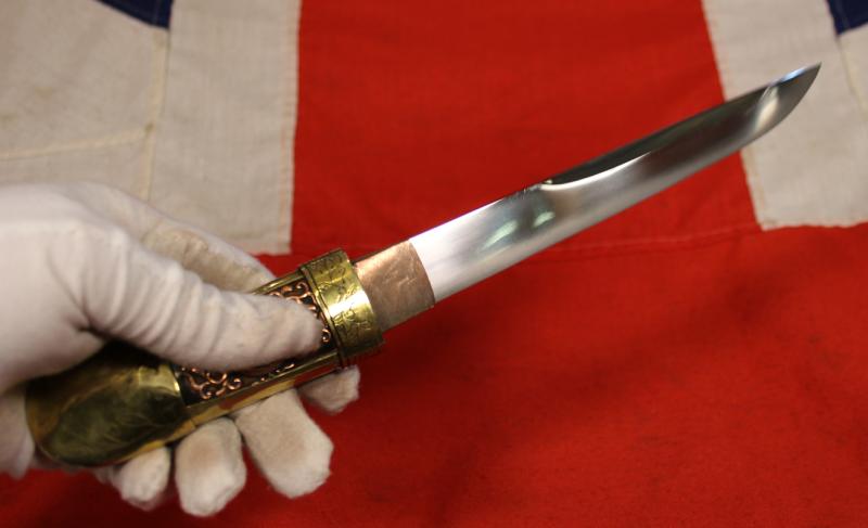 A Beautiful Samurai Edo Period Aikuchi Ko-tantō Dagger With a Fine, Unokubi (鵜首). Zukuri Blade & A Full Suite of Koshirae Of the Tokugawa, The Shoguns Of Japan For Over 250 years